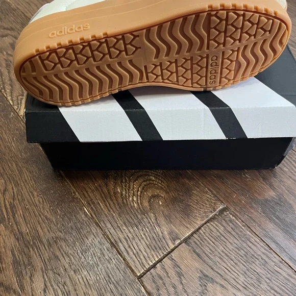 Adidas Women’s VL Court Bold Platform Sneaker - Picture 3 of 8